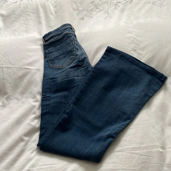 A&F Flared Jeans Size 26 - Picture 4 of 4